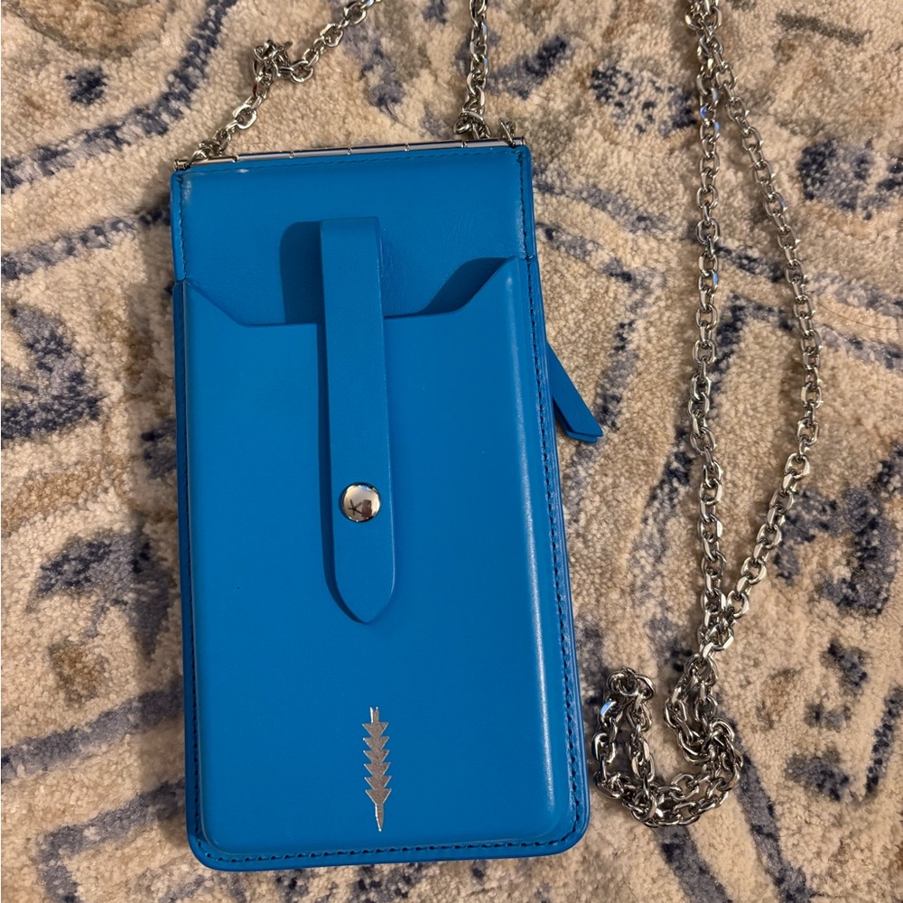 Thacker crossbody with chain